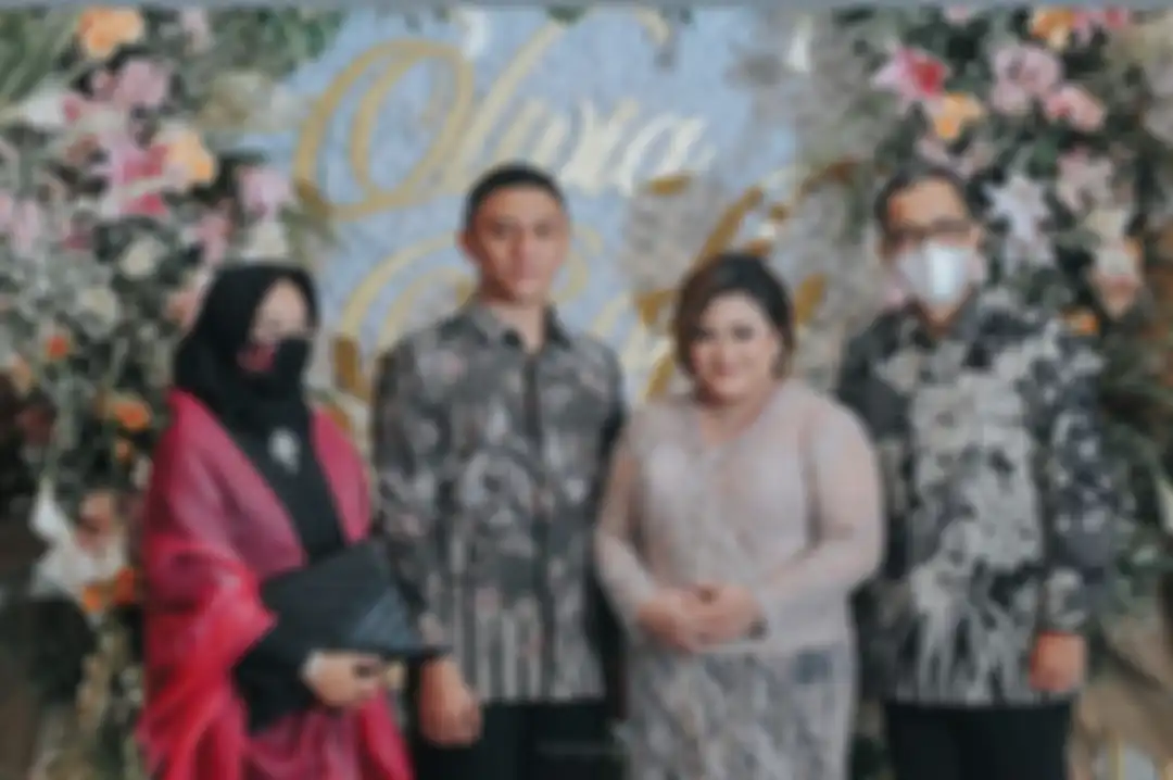 Putri Sulung Nia Daniaty Dilamar sang Kekasih