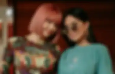 Upgrade Foto Persahabatan Manis NIKI dan Lisa BLACKPINK, Cute!