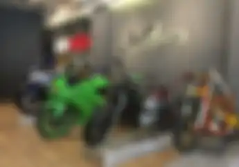 V-Rossi Buka Toko, Dari Pelek, Swing Arm Sampai Rangka Keren Dijual