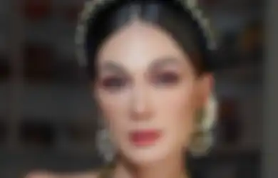 Polos dan Cantik Kinyis-kinyis, Potret Luna Maya Saat Usia 16 Tahun Beredar di Jagat Maya, Warganet: Awal Karier...