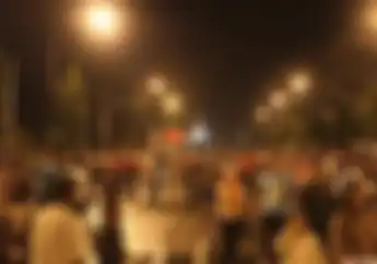 Ramalan Cuaca BMKG Malam Tahun Baru 2023 di Solo, Bikers Jangan Bawa Jas Hujan Ponco