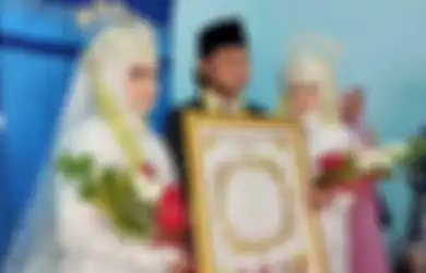 Bak Ketiban Durian Runtuh, Pria dari Madura Ini Persunting 2 Wanita Sekaligus, Pamerkan Senyum Sembari Rangkul Kedua Istrinya yang Masih Muda Kinyis-kinyis hingga Netizen Tepok Jidat: Mau Aja sih Bininya!