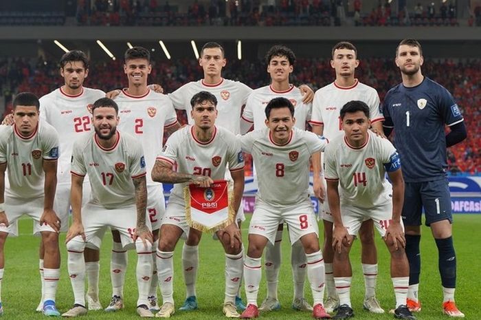 Starting line-up Timnas Indonesia melawan China dalam laga keempat Grup C putaran ketiga Kualifikasi Piala Dunia 2026 zona Asia di Qingdao, 15 Oktober 2024.