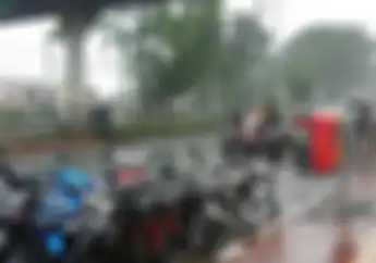 Motor Listrik Terobos Hujan Atau Banjir Bikin Kesetrum, Mitos Atau Fakta?