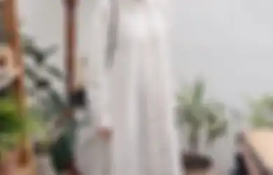 5 Rekomendasi Tunik Putih Buat Lebaran yang Bisa Kita Beli di Shopee