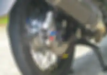 Yuk Pasang Cakram Belakang Aerox 155, Enggak Pakai Repot