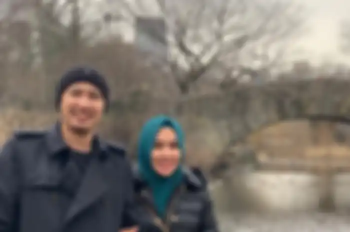 Kartika Putri dan suami saat liburan ke Amerika Serikat 
