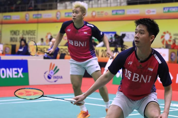 Aksi Marcus Fernaldi Gideon/Kevin Sanjaya Sukamuljo pada babak pertama India Open 2023, Selasa (17/1/2023)