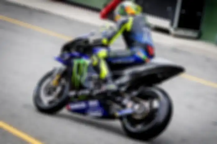 Bagian yang berwarna hitam polos merupakan perangkat baru. Termasuk posisi jok dan aerofairing untuk motor M1 2019