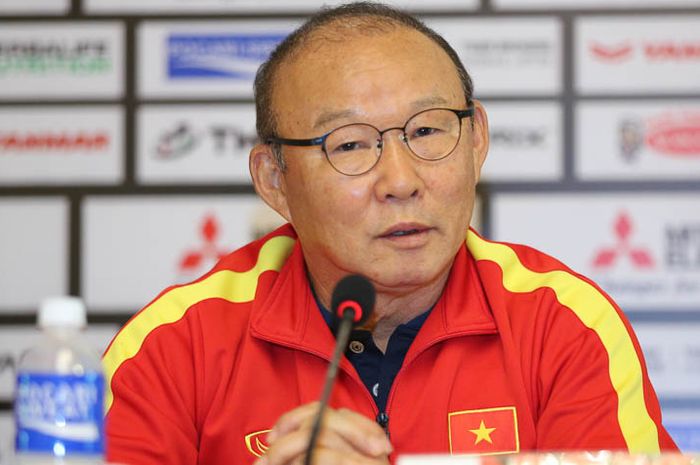 Pelatih Timnas Vietnam, Park Hang-seo, dalam konferensi pers menjelang tampil di Piala AFF 2022.