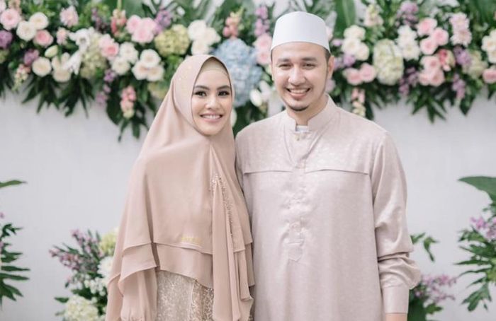 Kartika Putri dan Habib Usman bin Yahya