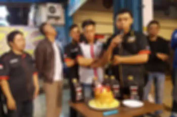 Proses potong tumpeng NVLF Depok