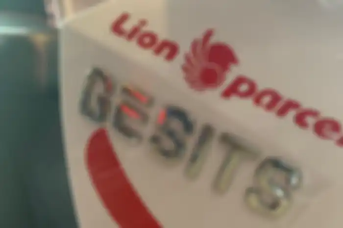 Peduli Lingkungan, Lion Parcel Resmi Bekerjasama dengan Motor Listrik GESITS