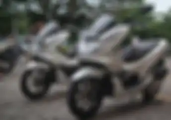 Keren Honda PCX Lokal atau PCX 150 CBU? Sebelum Komen Lihat Dulu Nih Bedanya