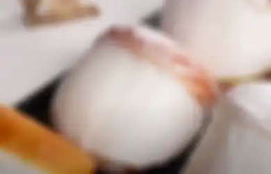 Yuk Buat Donat Krim Susu ala Korea, Dijamin Lembut dan Fluffy!