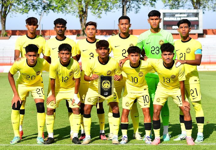 Skuad Timnas U-19 Malaysia saat laga menghadapi Brunei Darussalam pada laga perdana Grup C ASEAN Cup U-19 2024 di Stadion Gelora 10 November, Surabaya, Jumat (19/7/2024) sore WIB