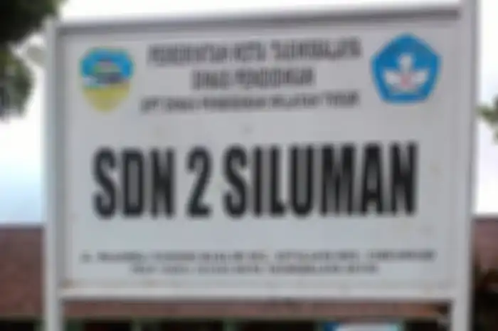 Sekolah dengan nama unik di Indonesia