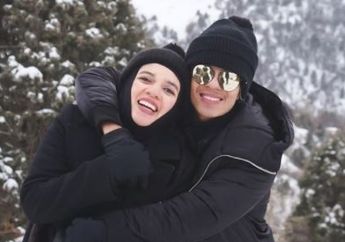 Anaknya Bertengger Menduduki 10 Besar Youtuber Terkaya di Dunia, Ibunda Atta Halilintar Dituding Ngutang Ratusan Juta dan Tak Bisa Bayar Sejak 24 Tahun Lamanya, Savas: Saya Memperjuangkan Kebenaran!