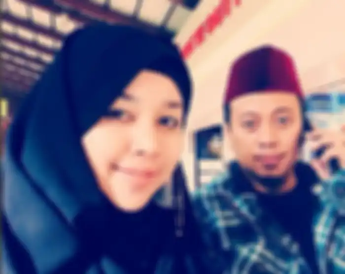 Opick dan istri pertamanya, Dian Rositaningrum, saat masih rukun membina rumah tangga mereka.