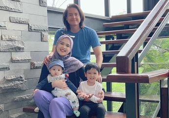 Kelakuan Buruk Eks Babysitter Roger Danuarta, Anak Dikasih Makanan Basi hingga Tangan Dijepitin ke Pintu Mobil