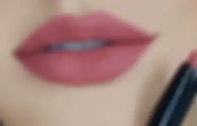 Rekomendasi 4 Lipstik Hybrid Skincare Agar Bibir Tambah Sehat, Simak