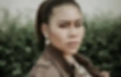 Rumah Tangganya Kisruh Karena Pandemi, Artis yang Tinggal di Hunian dengan Garasi Mewah Ini Akui Sempat Akan Bercerai Saat Hamil Besar
