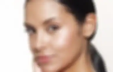 Punya Kulit Berminyak? Segera Hindari 5 Kandungan Skincare Ini!
