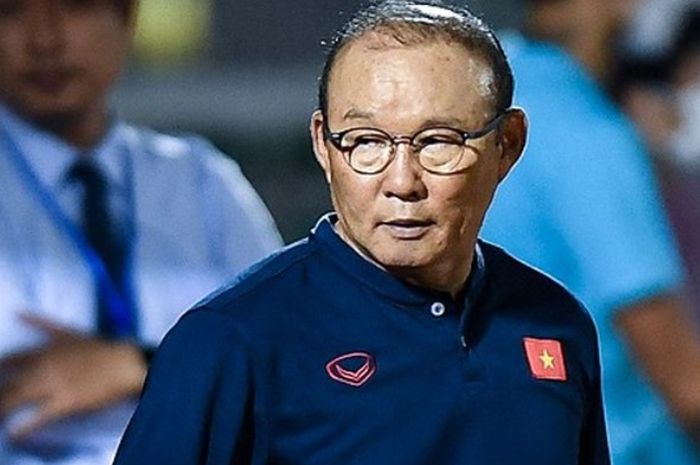 Park Hang-seo ungkap bobrok sepak bola Vietnam ke media Korea.