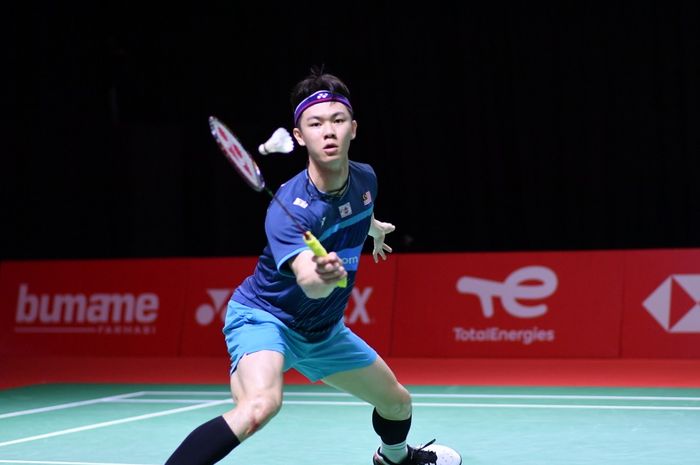 Pebulu tangkis tunggal putra Malaysia, Lee Zii Jia, pada BWF World Tour Finals 2021 di Bali International Convention Centre, Nusa Dua.