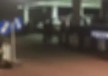 Geger! Dikira Pelaku Teror, Pemotor Satu Keluarga Tabrak Pagar Mabes TNI AD, Alasannya Bikin Kaget