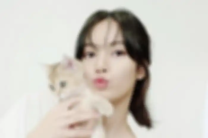 Lisa dan kucingnya