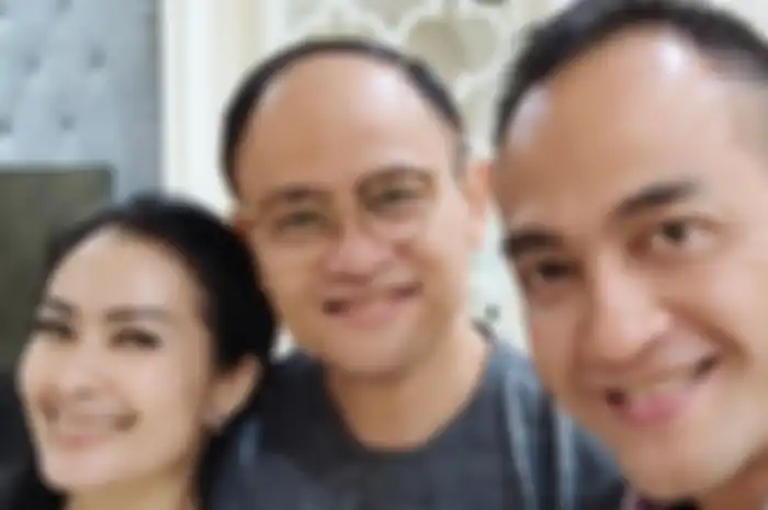 Momen Ferry Irawan menemui Iis Dahlia hingga singgung mengenai kebaikan hati sang pedangdut. 
