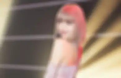 Berhasil Singkirkan Taylor Swift, Lisa BLACKPINK Raih Rekor Baru!
