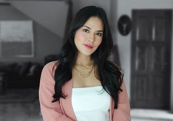 Kenakan Baju Kasual dan Makeup Bold, Tengok Cantiknya Penampilan Raisa Andriana Saat Tampil di Atas Panggung!