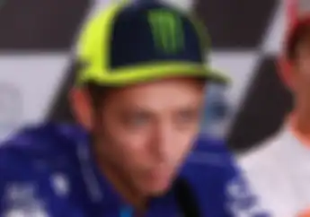Situasi Memanas... Setahun Puasa Kemenangan di MotoGP, Rossi: Yamaha Terlalu Pelit!
