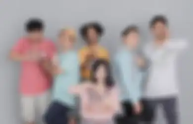 HAI DEMOS: Easy Listening! Paranada yang Menghanyutkan dalam Suasana 'NextTo You'!
