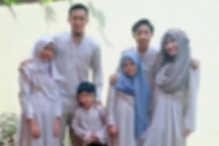 Hadapi Usia Tua saat Miliki Empat Anak yang Bersekolah di 4 Jenjang Pendidikan, Okie Agustina Bongkar Suka Dukanya: Semoga Diberi Umur Panjang