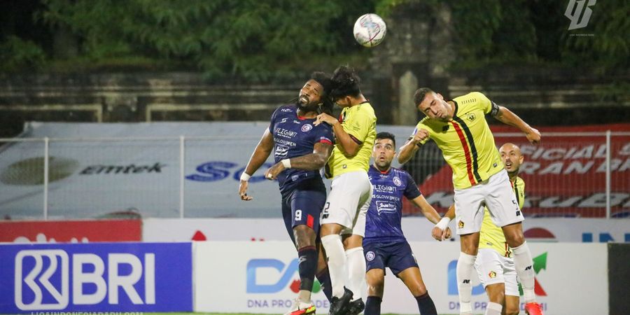 Hasil Liga 1 - Gol Ciamik Risna Prahalabenta Sukses Bawa Persik Kediri Taklukan Arema FC