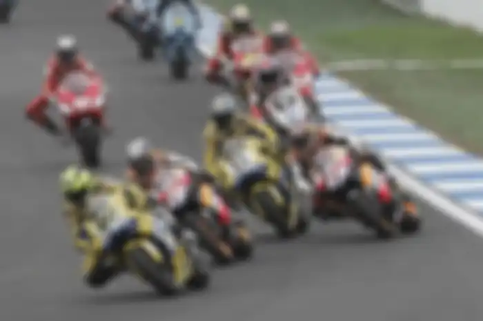 MotoGP Portugal di sirkuit Estoril disebut-sebut Valentino Rossi marah banget sama Toni Elias karena dikalahkan dengan selisih waktu tipis