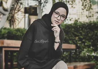 Contek Gaya Busana Hijab ala Nissa Sabyan dengan Outfit Terjangkau yuk!