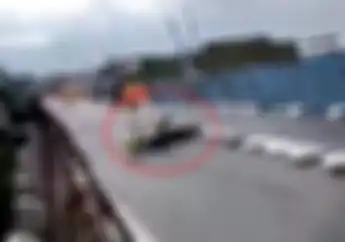 Ngilu.. Muncul Video Pembalap Drag Bike Terpeleset Sampai Terseret Puluhan Meter