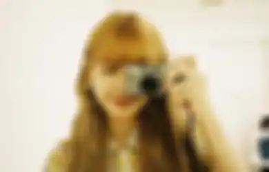 Lisa BLACKPINK Hobi Fotografi, Beli Kamera Mahal Lalu Di-refund!