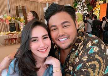 Komentari Sosok Pria yang Hendak Dijodohkan dengan Ayu Ting Ting, Ivan Gunawan Disemprot Sang Biduan: Kalo Emang Berani dari Dulu Lo Lamar Gue!
