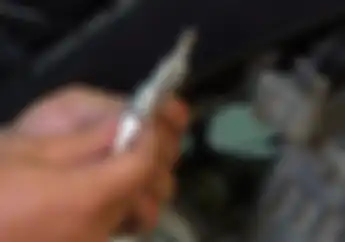 Busi Platinum Lebih Baik Dari Busi Standar, Mitos Atau Fakta?