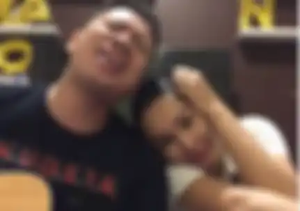Vicky Prasetyo dan Kalina Ocktaranny