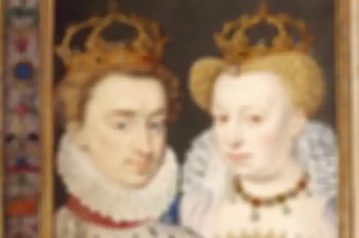 Marguerit disebut-sebut sebagai anggota generasi kuat terakhir dari House of Valois yang terkenal. Tetapi, hidupnya penuh skandal