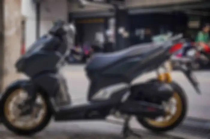 Modifikasi motor Honda Vario 160, fokus ubahan di pengereman. Bisa jadi referensi nih!