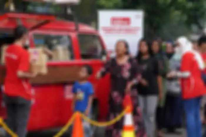 Bawa Food Truck, Bodrex Salurkan Donasi Paket Makanan Berbuka 