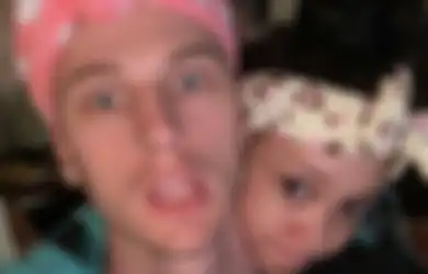 Machine Gun Kelly Bakal Main Film Bareng Putrinya