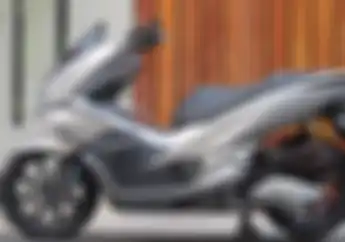 Modifikasi Simpel Ala Sultan, Honda PCX Bergelimang Spare Part Mewah, Jadi Bikin Baper